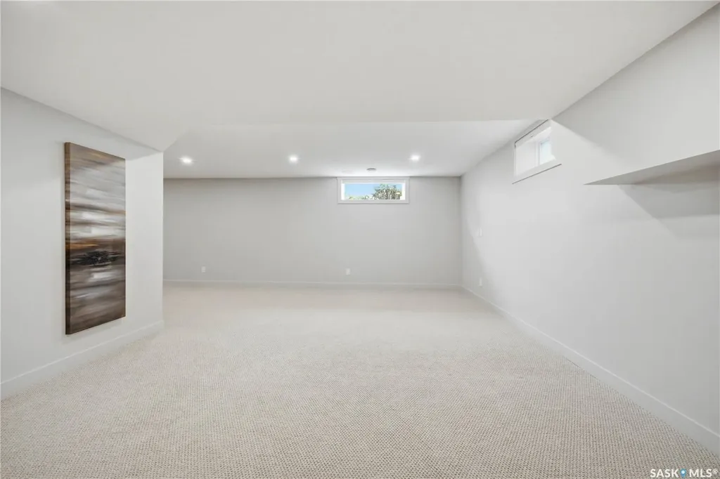 323 Mallin Crescent Saskatoon SK S7K 7X2