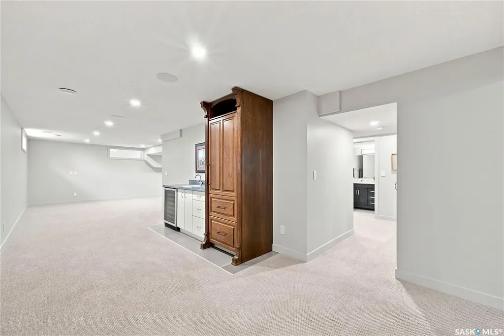 323 Mallin Crescent Saskatoon SK S7K 7X2