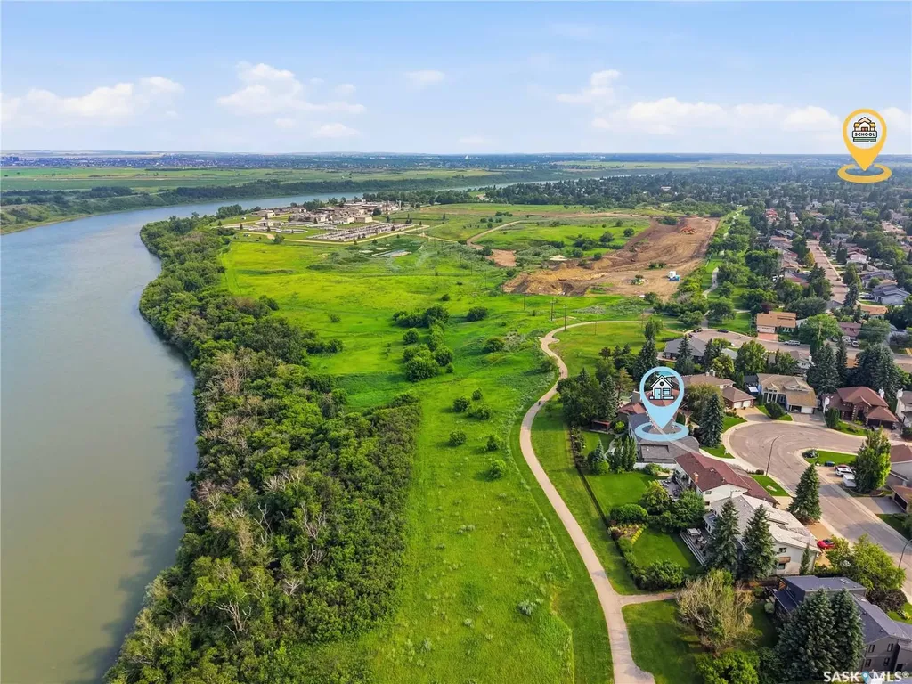 323 Mallin Crescent Saskatoon SK S7K 7X2