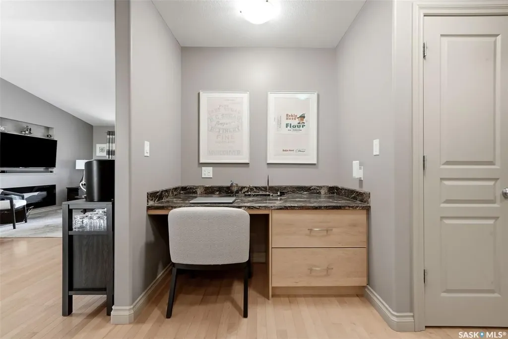 1548 Maple Hill Crescent N Regina SK S4X 0E8