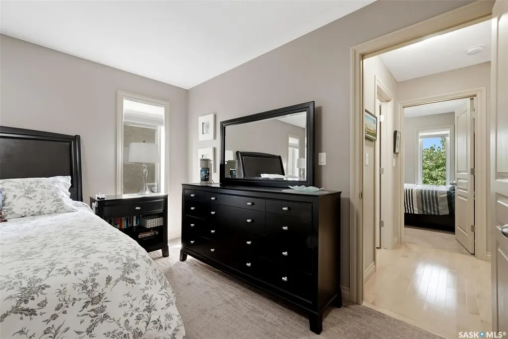 1548 Maple Hill Crescent N Regina SK S4X 0E8