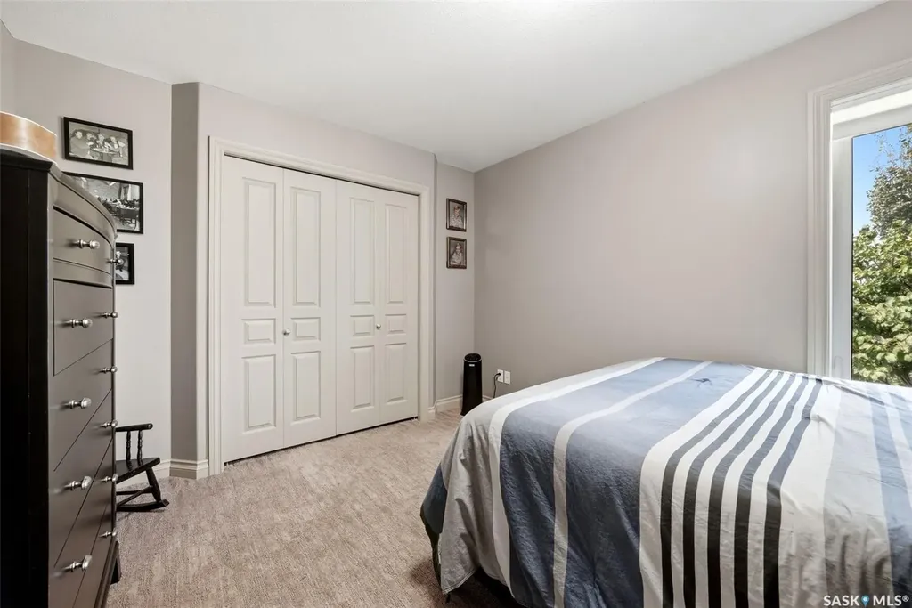 1548 Maple Hill Crescent N Regina SK S4X 0E8