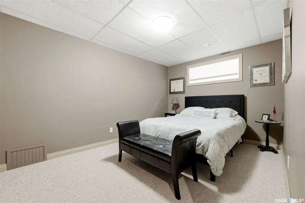 1548 Maple Hill Crescent N Regina SK S4X 0E8