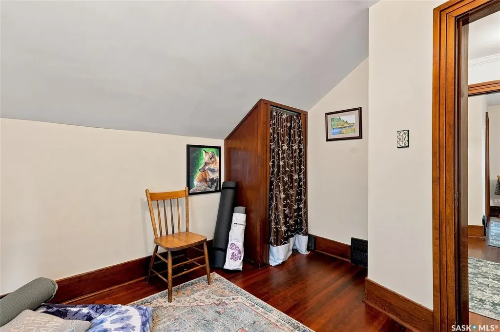 630 8th Avenue N Saskatoon SK S7K 2W8