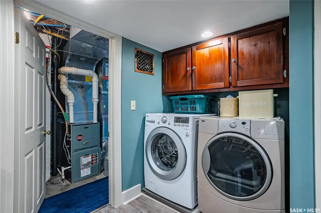 630 8th Avenue N Saskatoon SK S7K 2W8
