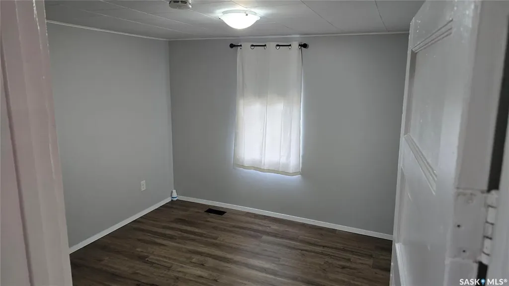206 Irvine Street Cut Knife SK S0M 0N0