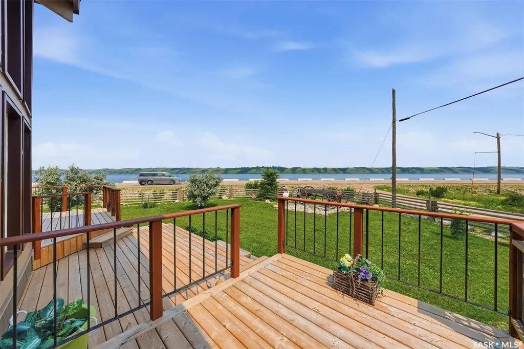 402 Lake Avenue Manitou Beach SK S0K 4T1