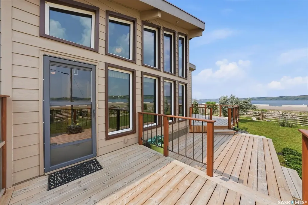 402 Lake Avenue Manitou Beach SK S0K 4T1