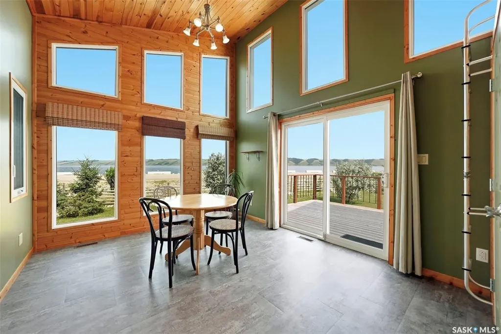 402 Lake Avenue Manitou Beach SK S0K 4T1
