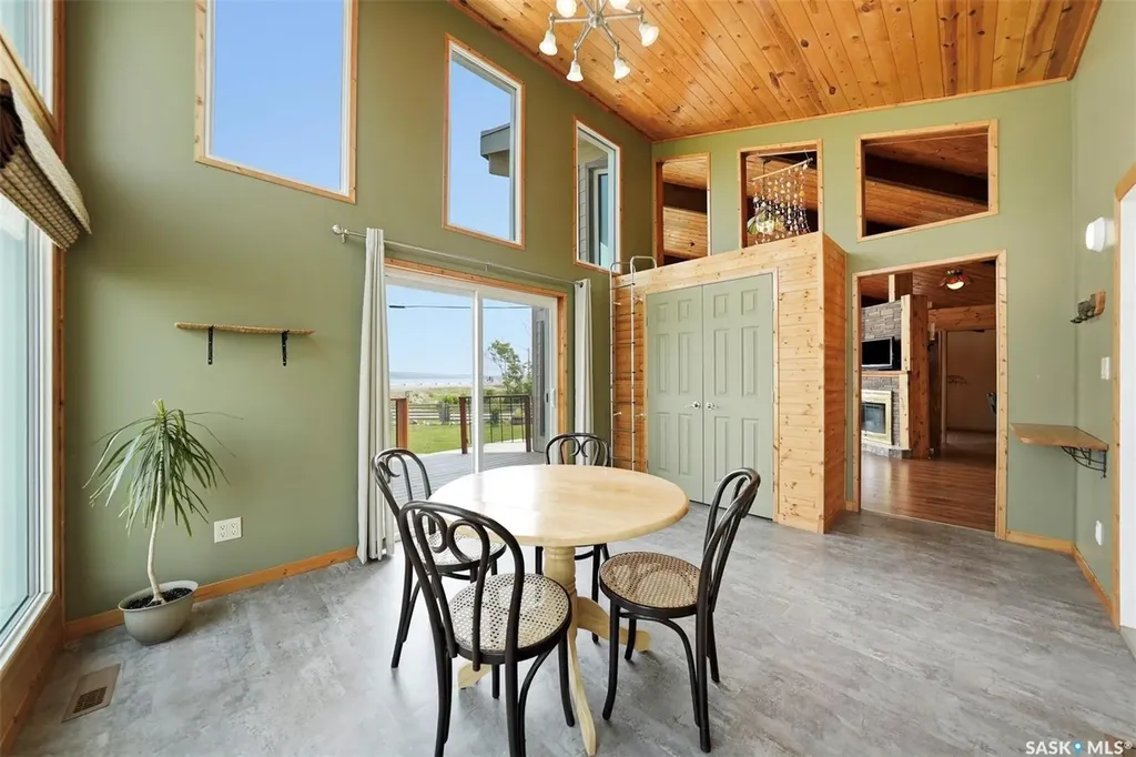 402 Lake Avenue Manitou Beach SK S0K 4T1