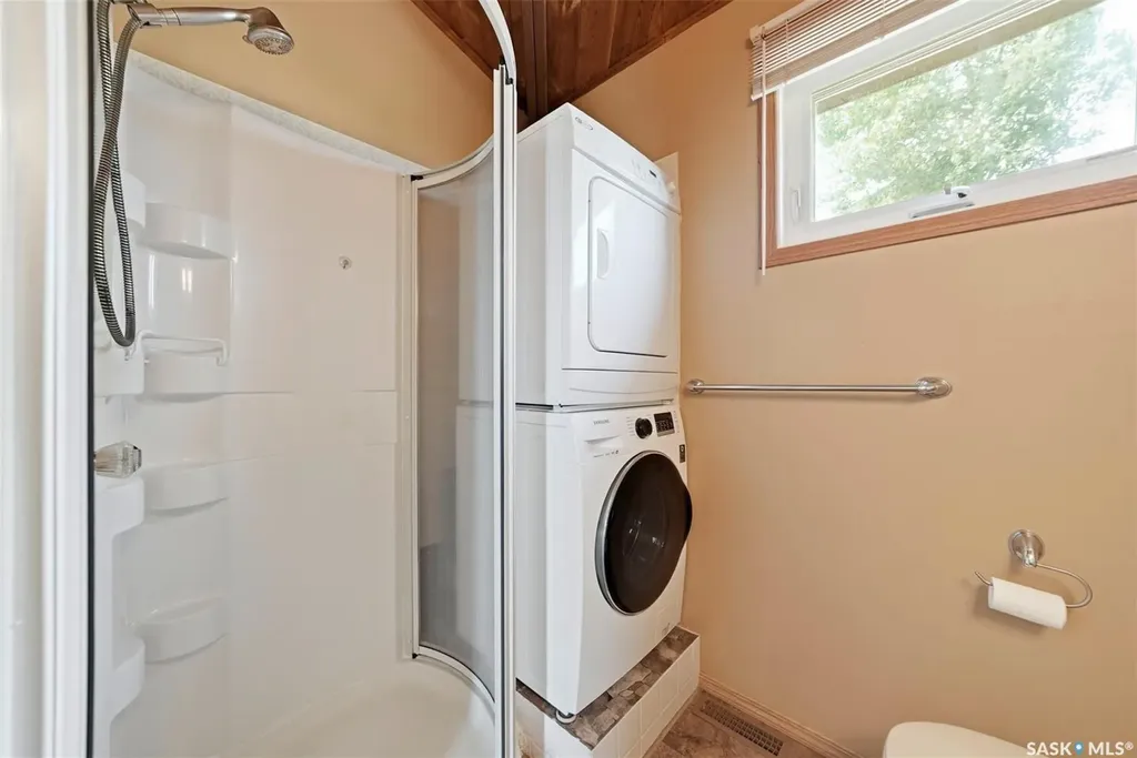 402 Lake Avenue Manitou Beach SK S0K 4T1