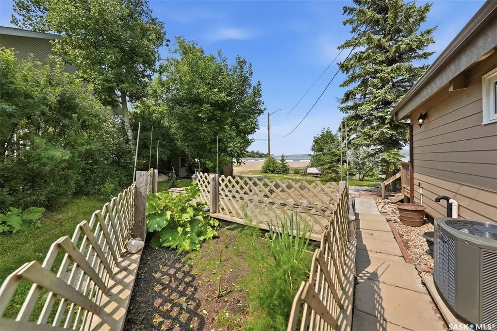 402 Lake Avenue Manitou Beach SK S0K 4T1
