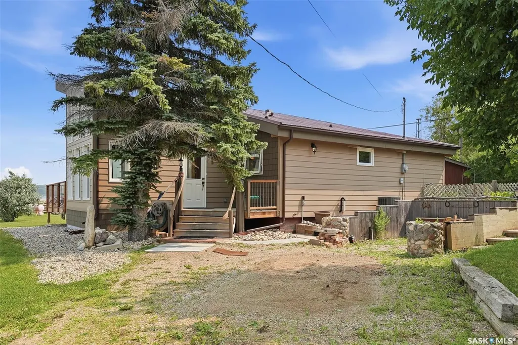 402 Lake Avenue Manitou Beach SK S0K 4T1