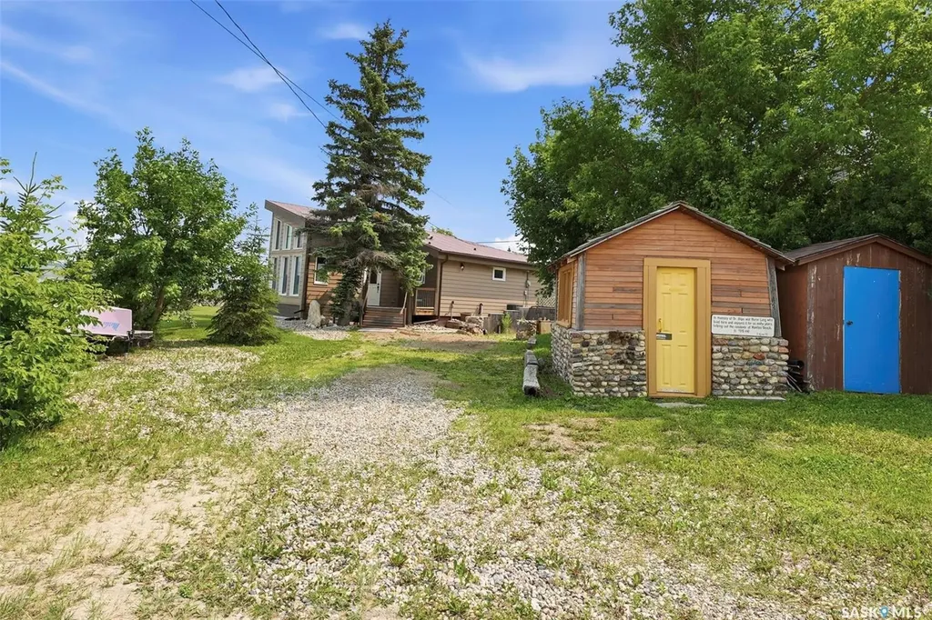 402 Lake Avenue Manitou Beach SK S0K 4T1