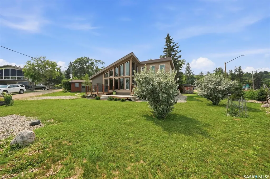 402 Lake Avenue Manitou Beach SK S0K 4T1