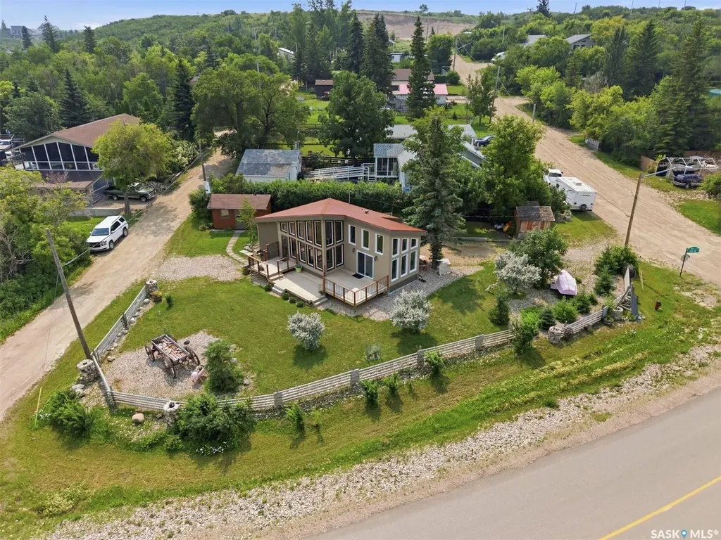 402 Lake Avenue Manitou Beach SK S0K 4T1