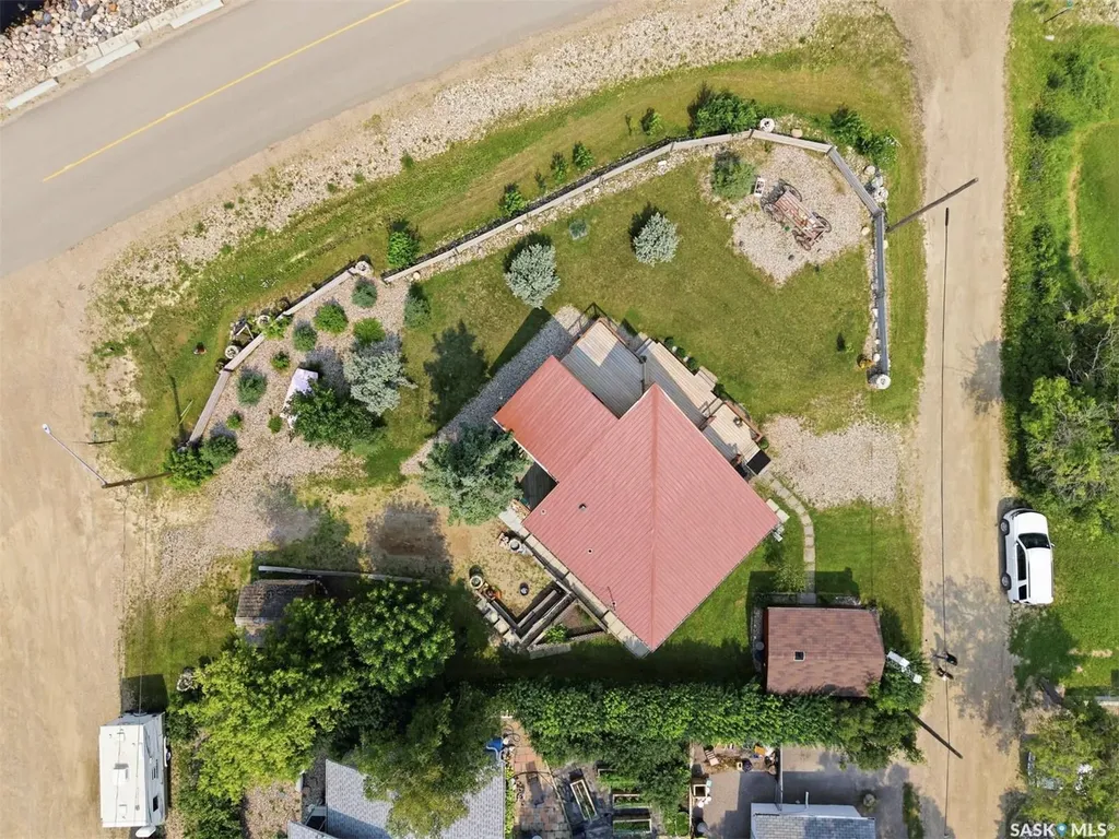 402 Lake Avenue Manitou Beach SK S0K 4T1