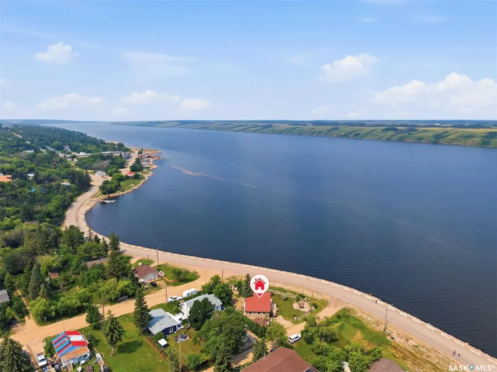 402 Lake Avenue Manitou Beach SK S0K 4T1