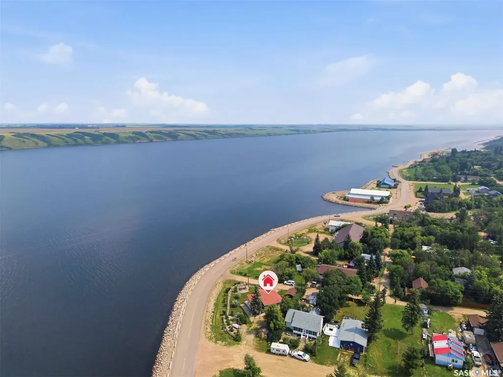 402 Lake Avenue Manitou Beach SK S0K 4T1