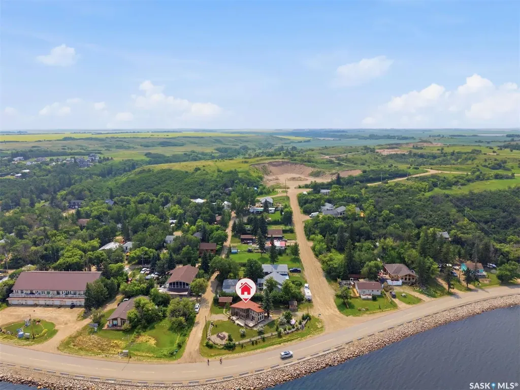 402 Lake Avenue Manitou Beach SK S0K 4T1