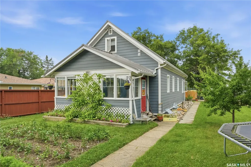 305 2nd Avenue Borden SK S0K 0N0
