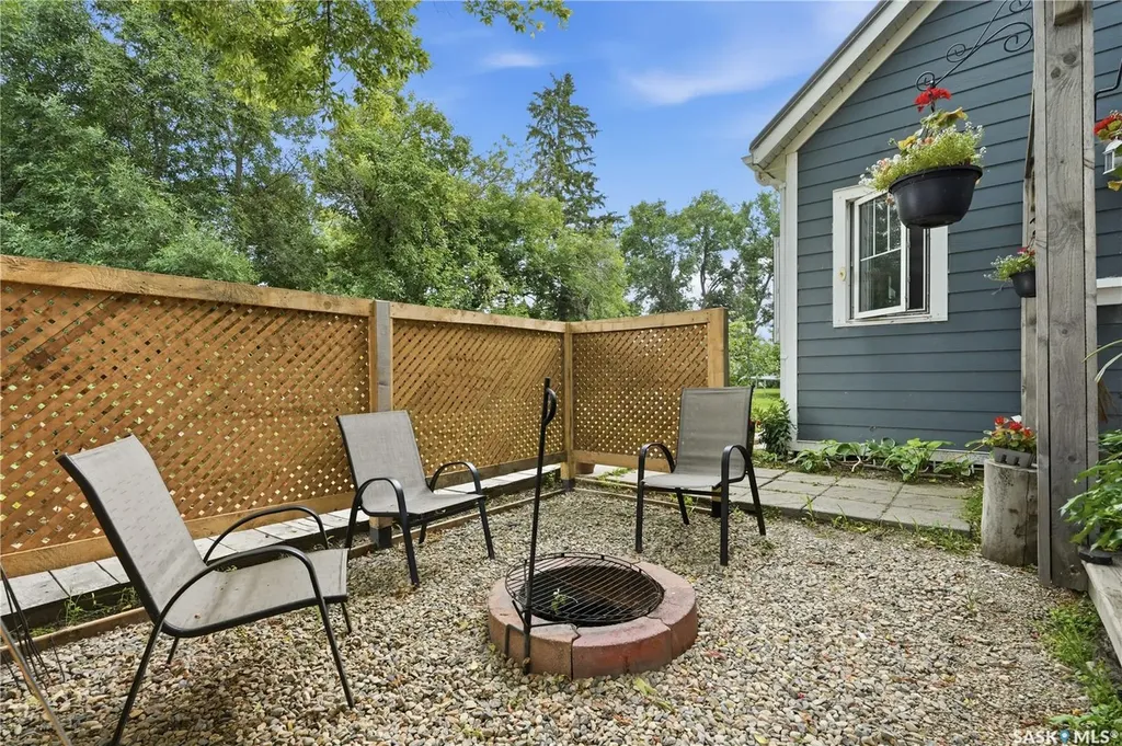 305 2nd Avenue Borden SK S0K 0N0