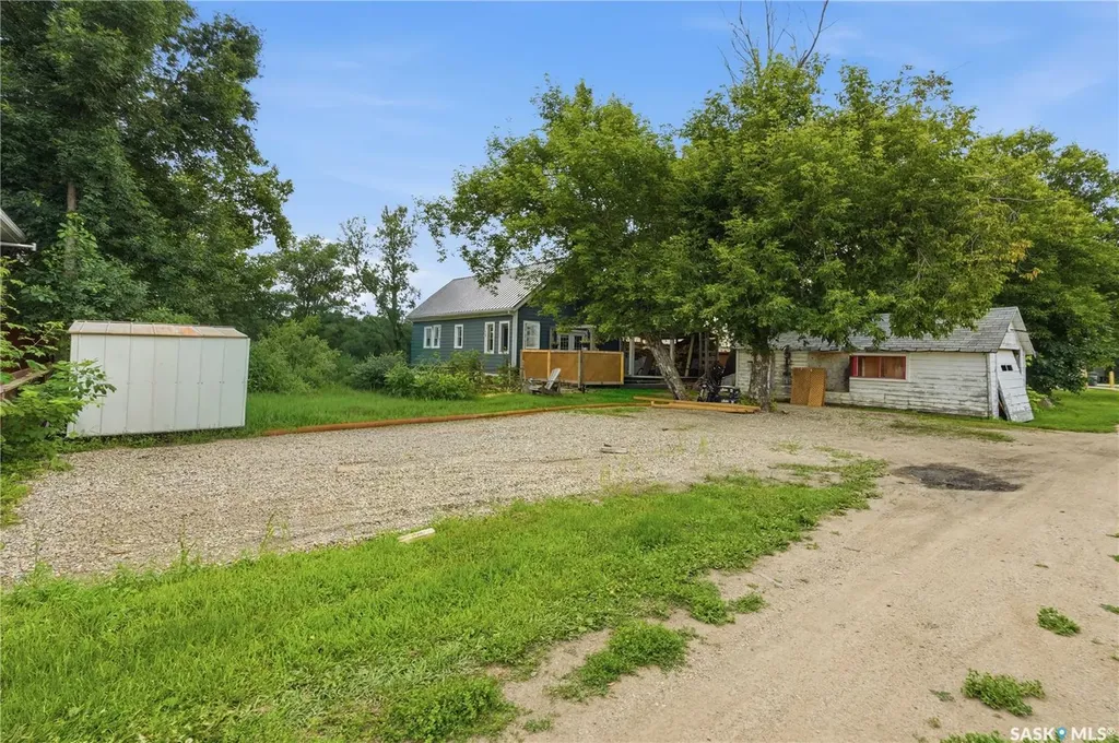 305 2nd Avenue Borden SK S0K 0N0