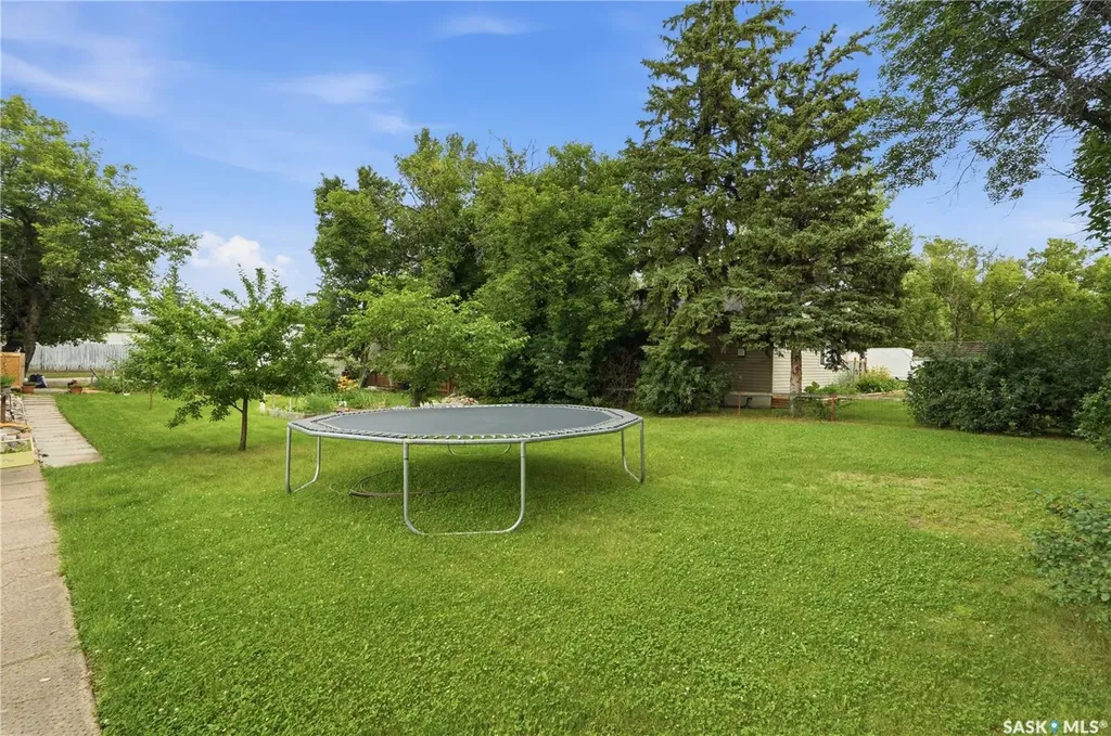 305 2nd Avenue Borden SK S0K 0N0