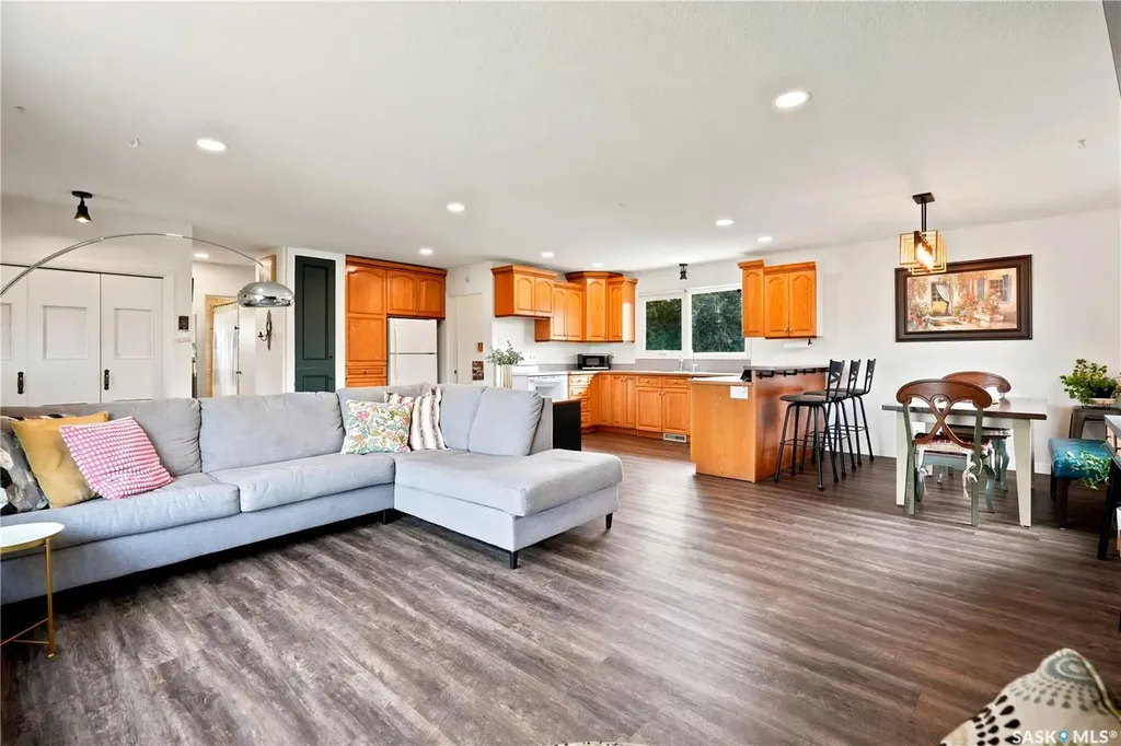 7343 8th Avenue Regina SK S4T 0X2