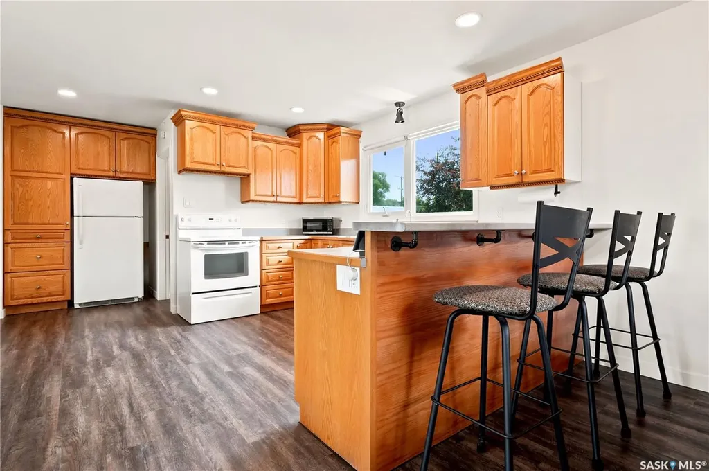 7343 8th Avenue Regina SK S4T 0X2