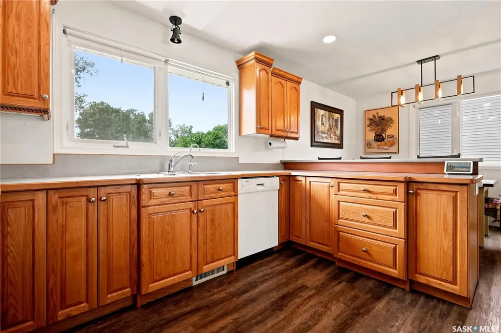 7343 8th Avenue Regina SK S4T 0X2