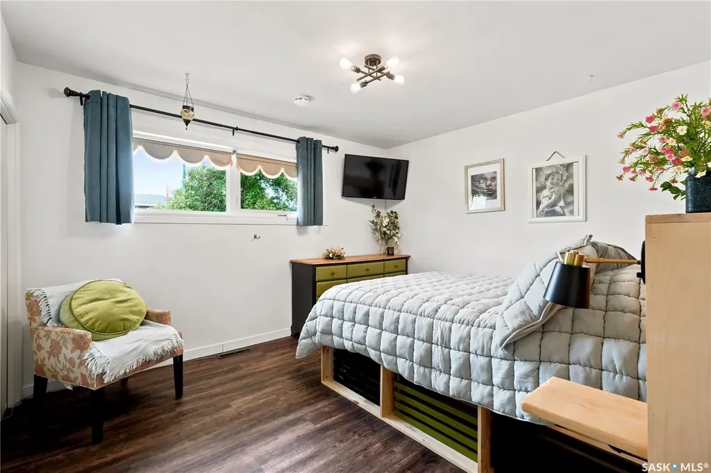 7343 8th Avenue Regina SK S4T 0X2