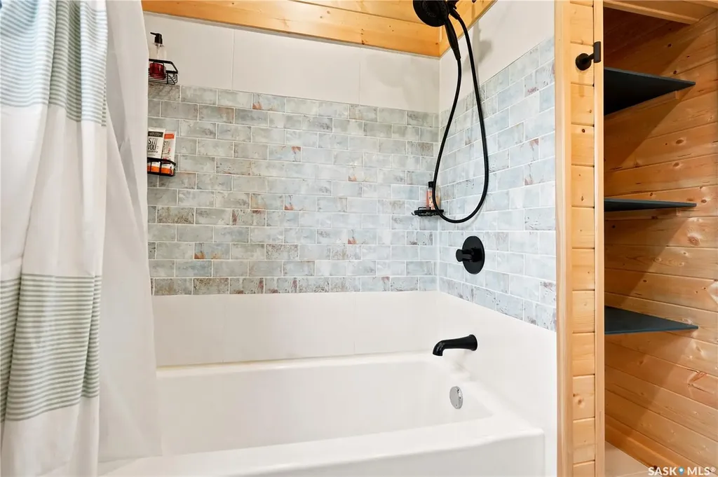7343 8th Avenue Regina SK S4T 0X2