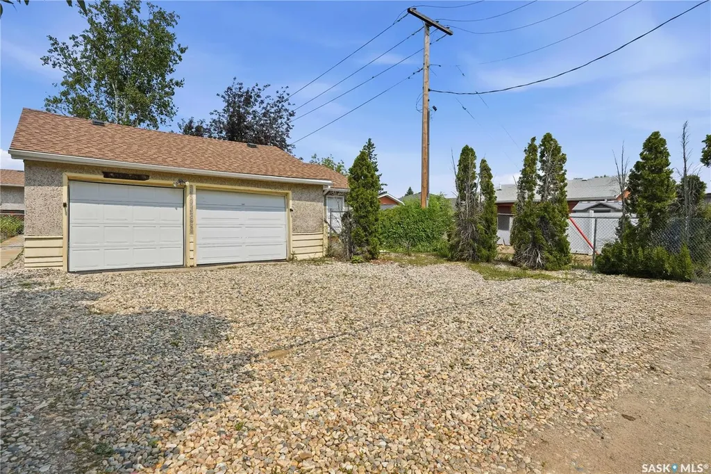 7343 8th Avenue Regina SK S4T 0X2