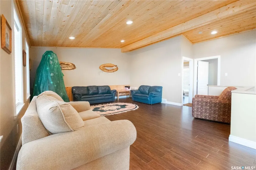 49 Taylor Street Katepwa Beach SK S0G 2Y0