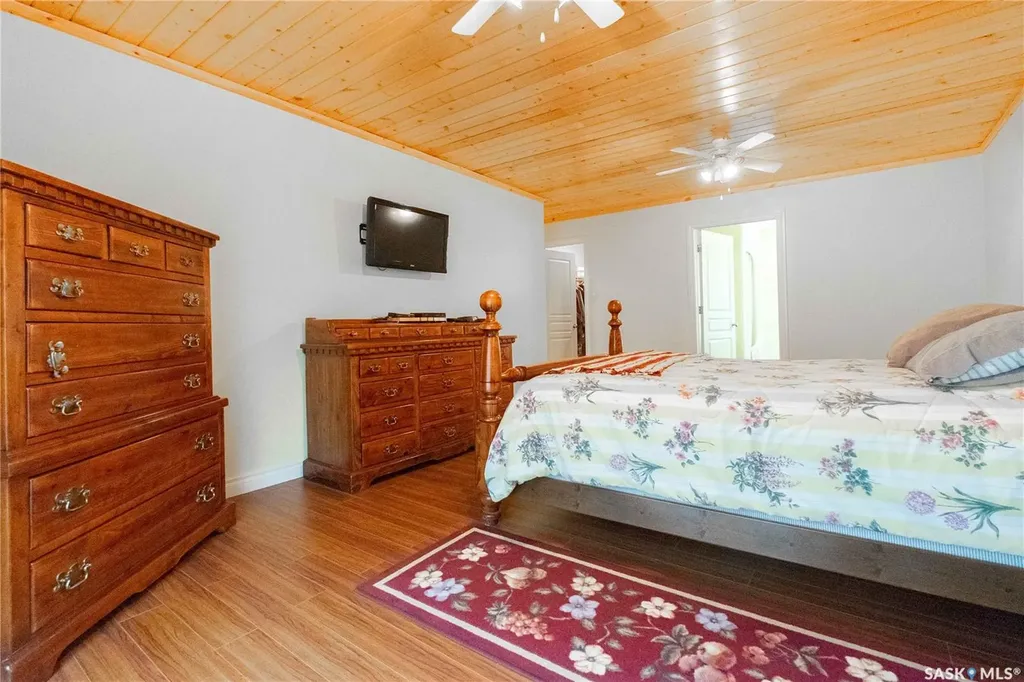 49 Taylor Street Katepwa Beach SK S0G 2Y0