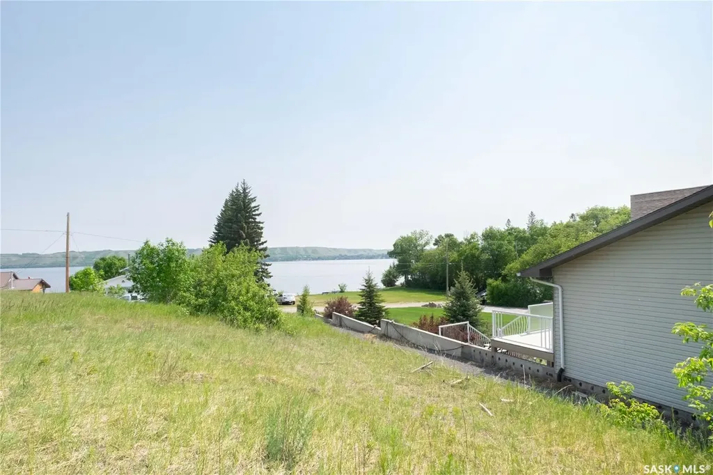 49 Taylor Street Katepwa Beach SK S0G 2Y0