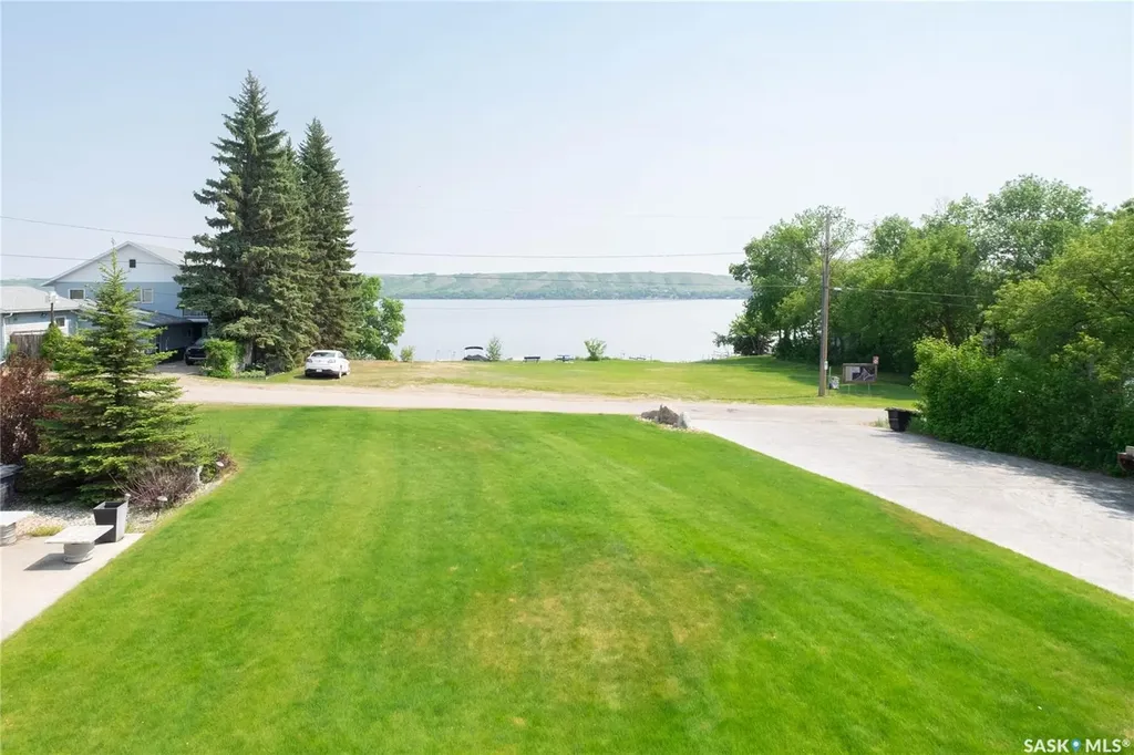49 Taylor Street Katepwa Beach SK S0G 2Y0