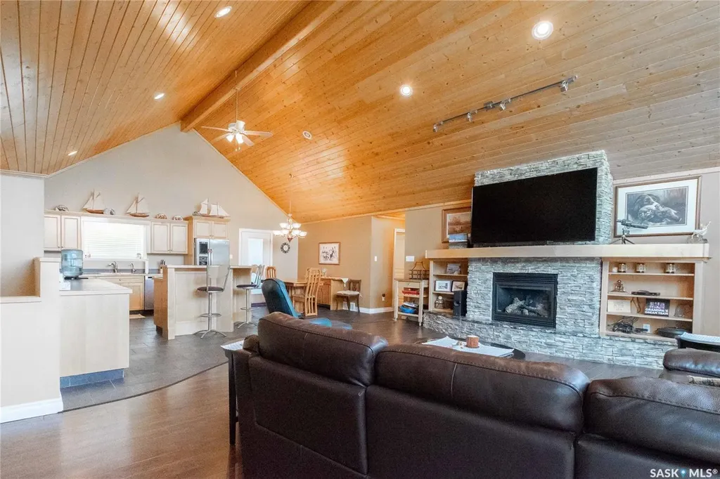 49 Taylor Street Katepwa Beach SK S0G 2Y0