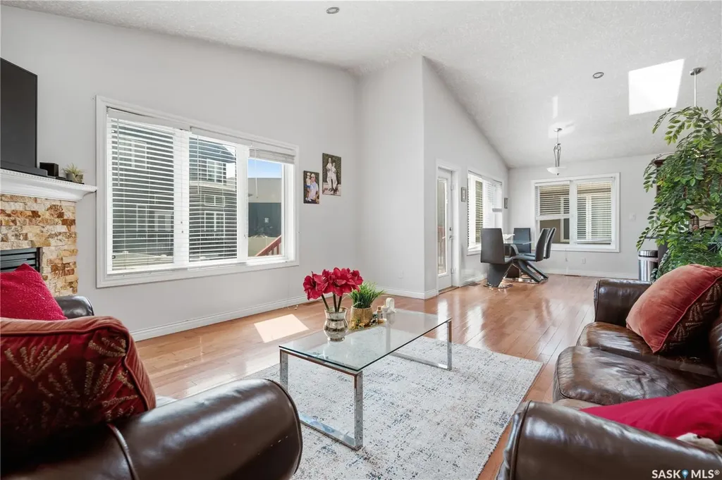 5122 Canuck Crescent Regina SK S4W 0H1