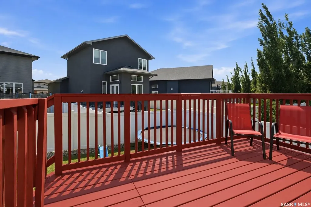 5122 Canuck Crescent Regina SK S4W 0H1