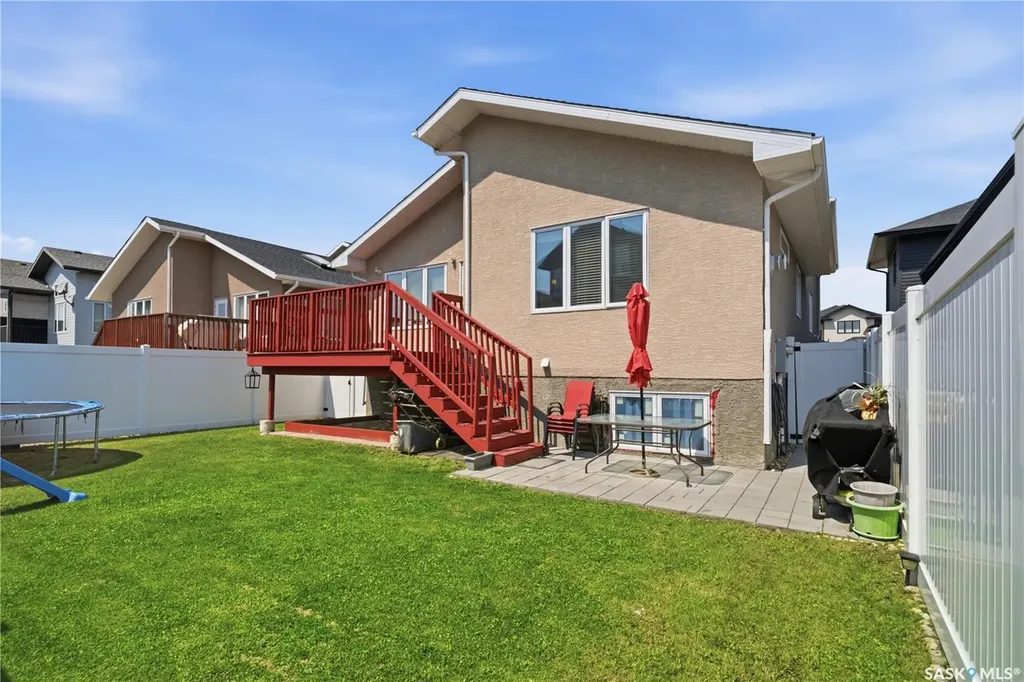 5122 Canuck Crescent Regina SK S4W 0H1