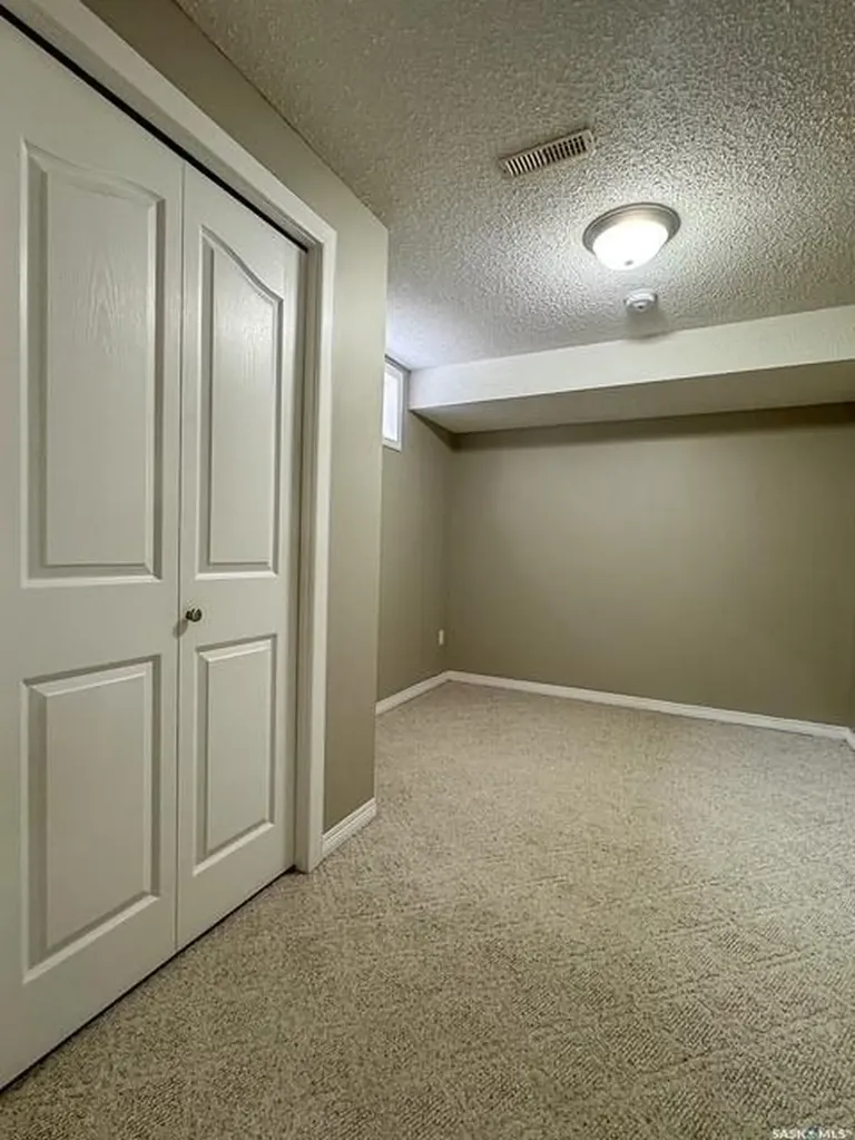 426 Colonel Otter Drive Swift Current SK S9H 4P6