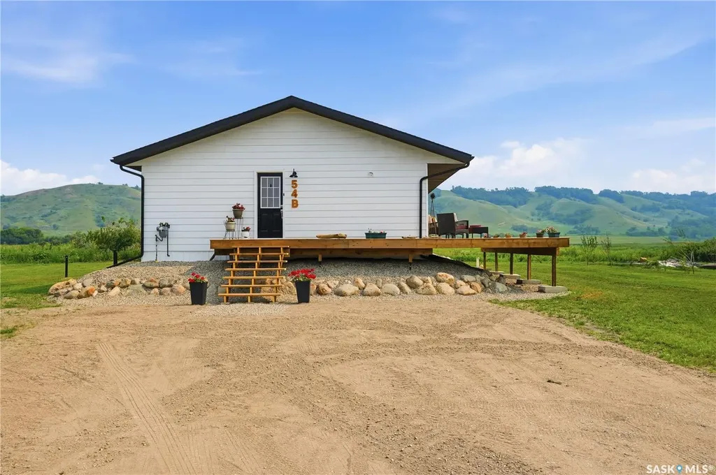 54B Marshall Crescent Katepwa Beach SK S0G 2Y0