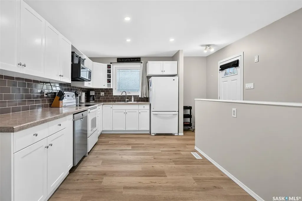 1314 Vaughan Street Moose Jaw SK S6H 5P7