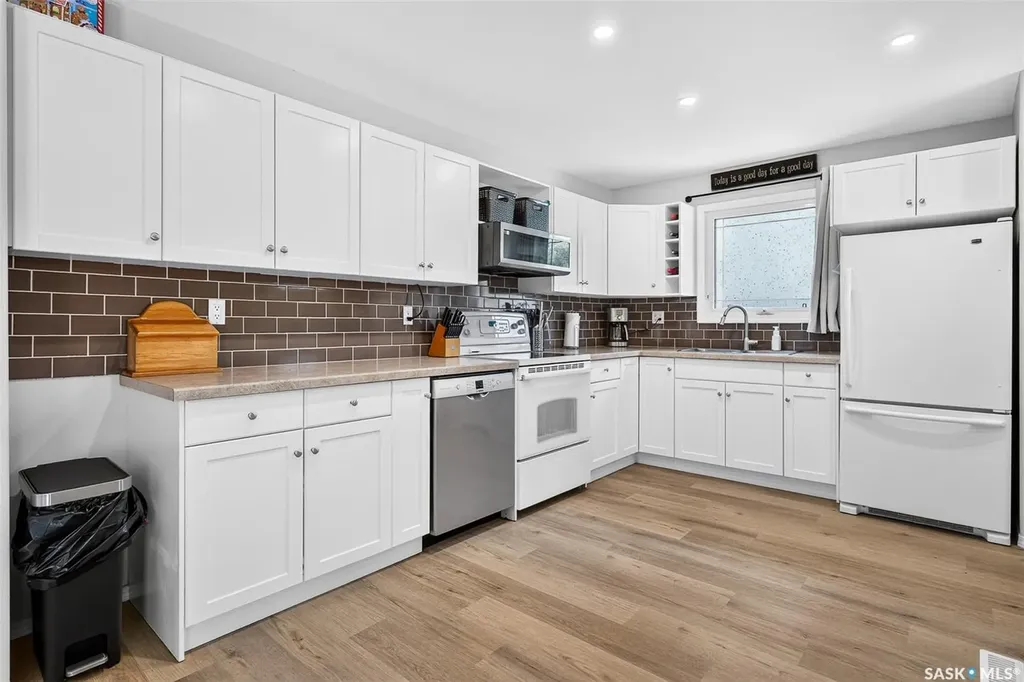 1314 Vaughan Street Moose Jaw SK S6H 5P7