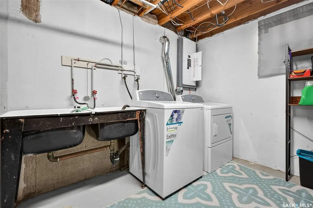 1314 Vaughan Street Moose Jaw SK S6H 5P7