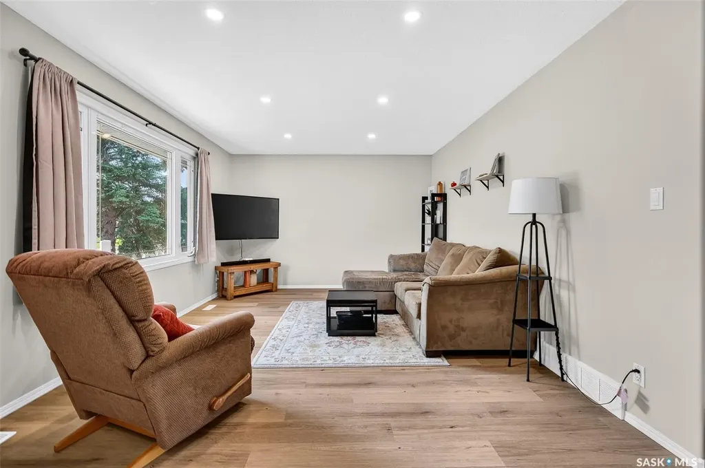 1314 Vaughan Street Moose Jaw SK S6H 5P7