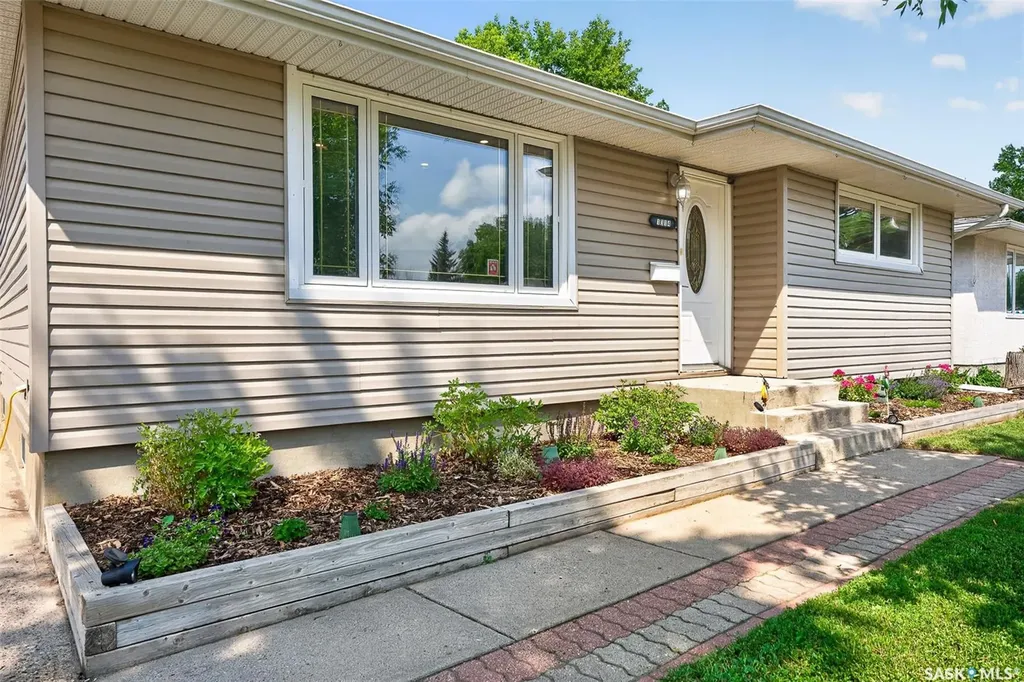 1314 Vaughan Street Moose Jaw SK S6H 5P7