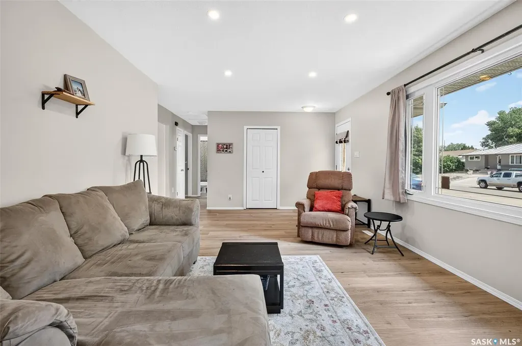 1314 Vaughan Street Moose Jaw SK S6H 5P7